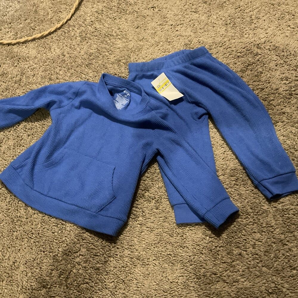 NWT Cat & Jack Toddler Boys' Long Sleeve Thermal Top and Shorts Set, Blue, 18 M